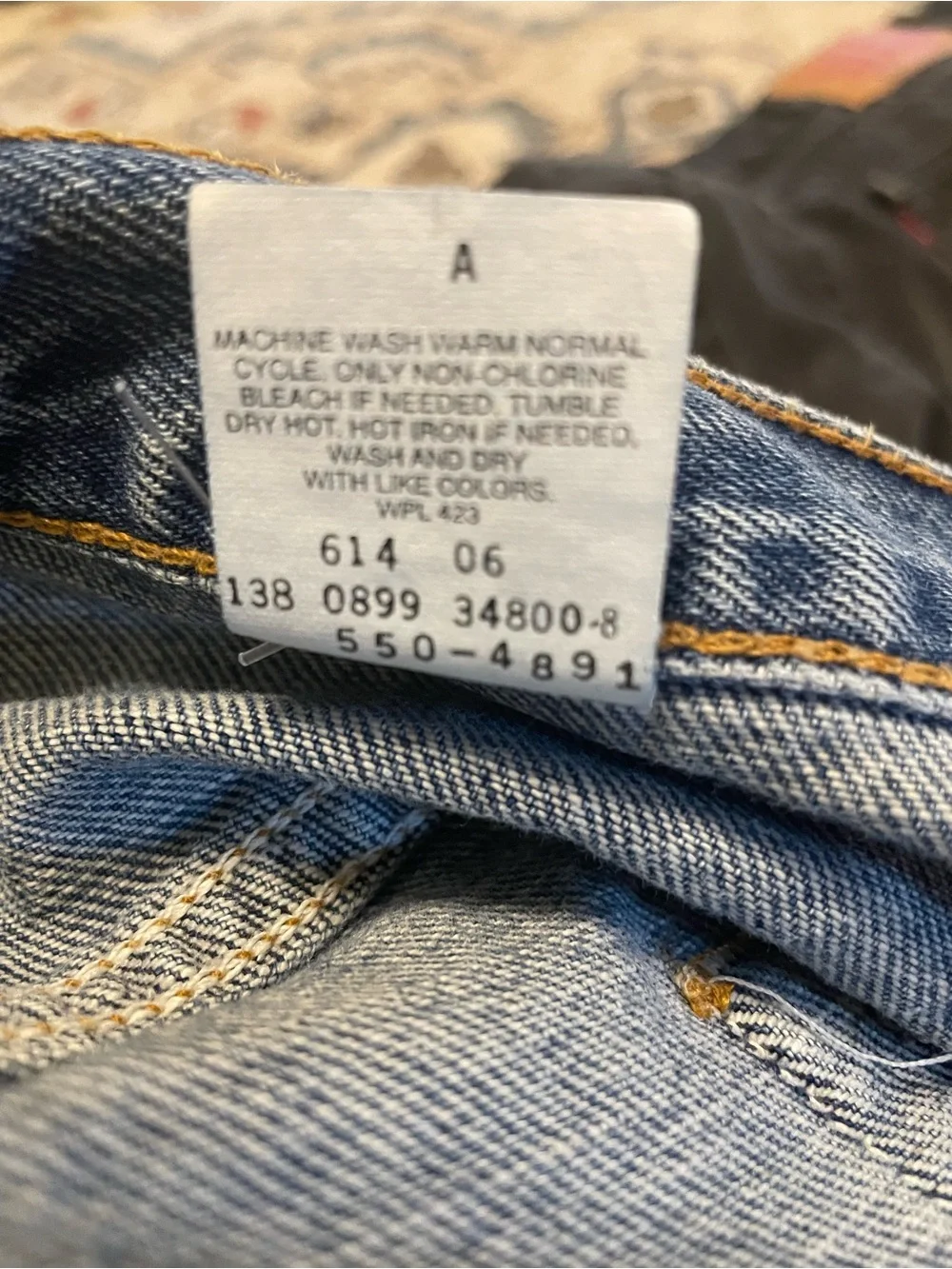 Vintage 1999 Levis 550 Medium Stonewash Jeans M110 Button Assembled DR US Cut